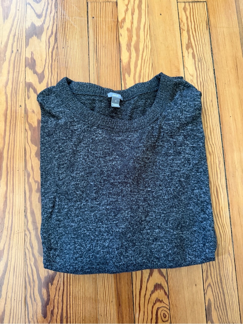 Aerie Gray Knit Sweater Women’s Medium Soft Lightweight Long Sleeve Top